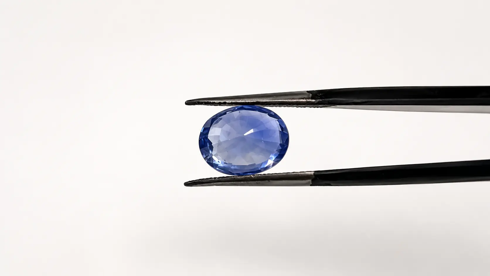 Natural Blue Sapphire 4.71 Cts - Image 3