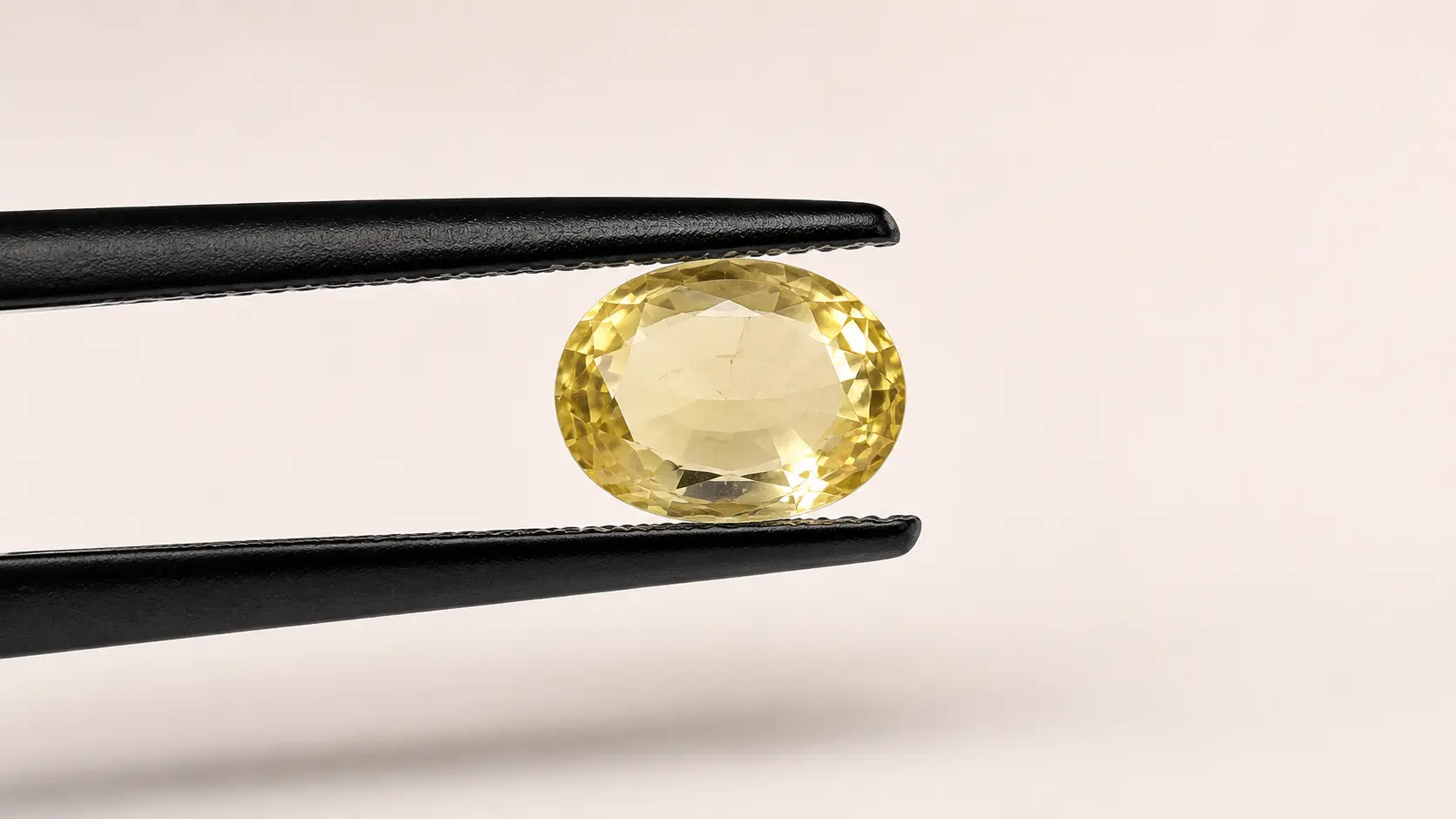 Natural Yellow Sapphire 4.69 Cts - Image 4