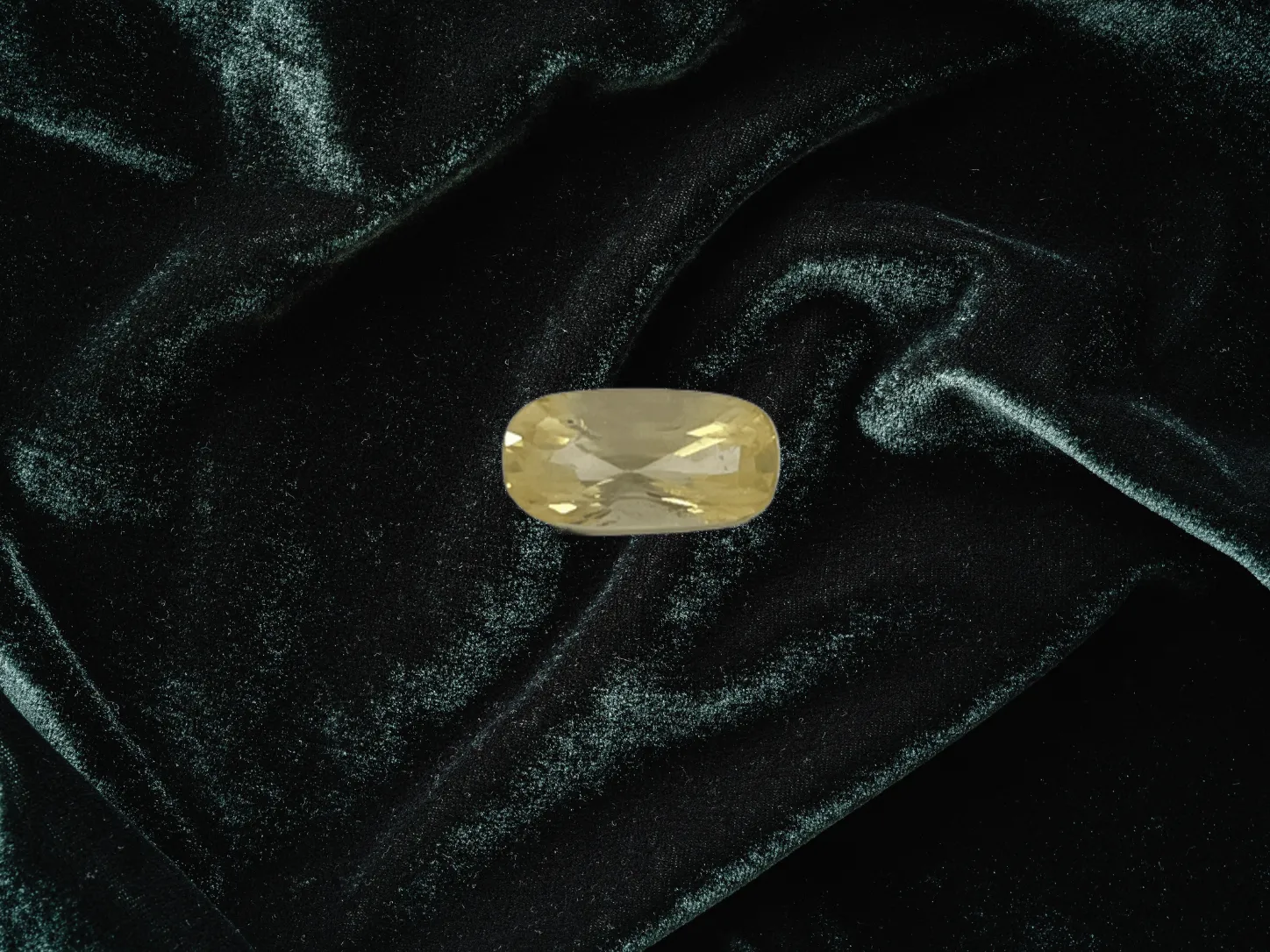 Natural Blue Sapphire (Neelam) – 4.05 Carats | Ceylon Blue Sapphire