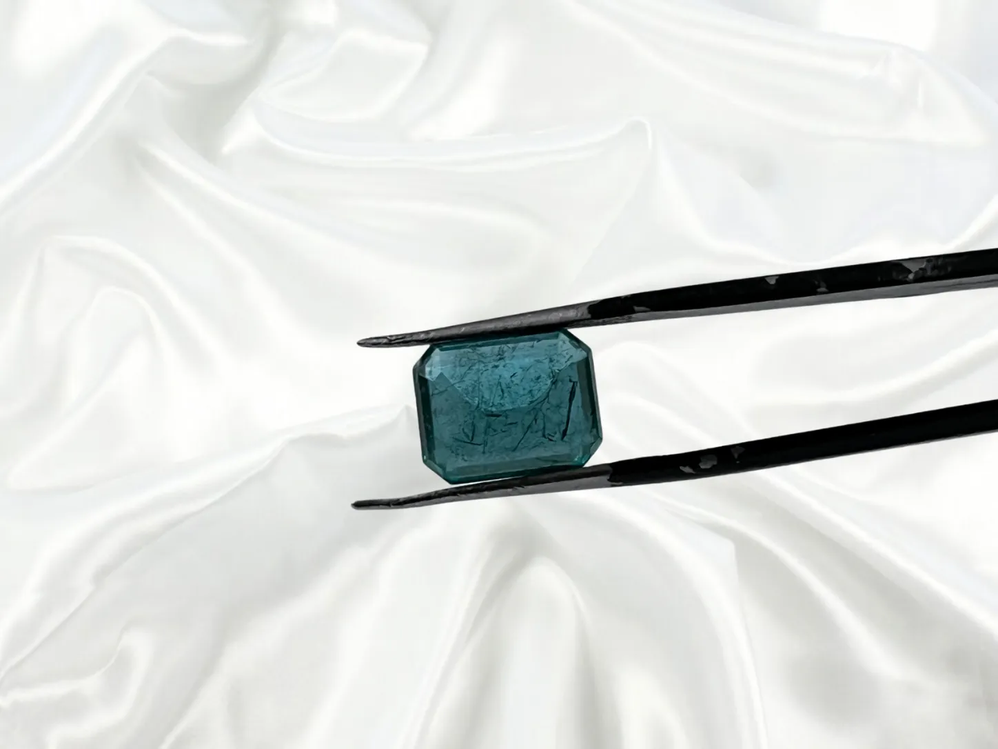 Natural Emerald 5.26 Cts - Image 3