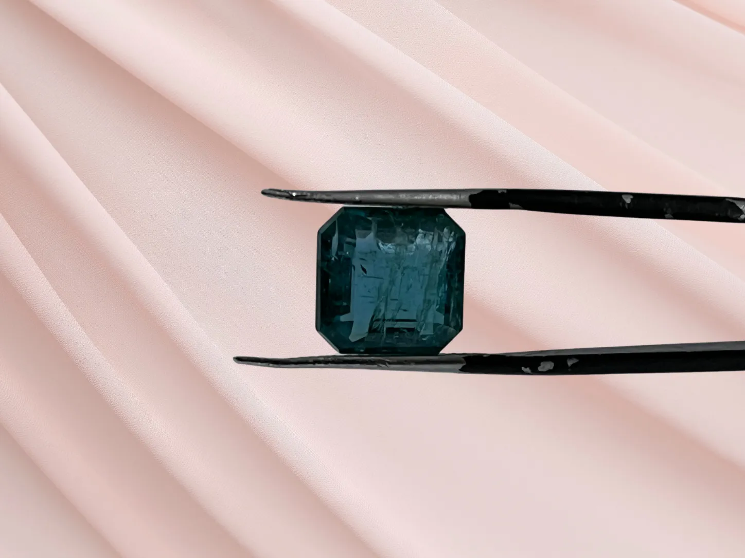 Natural Emerald 3.93 Cts - Image 3