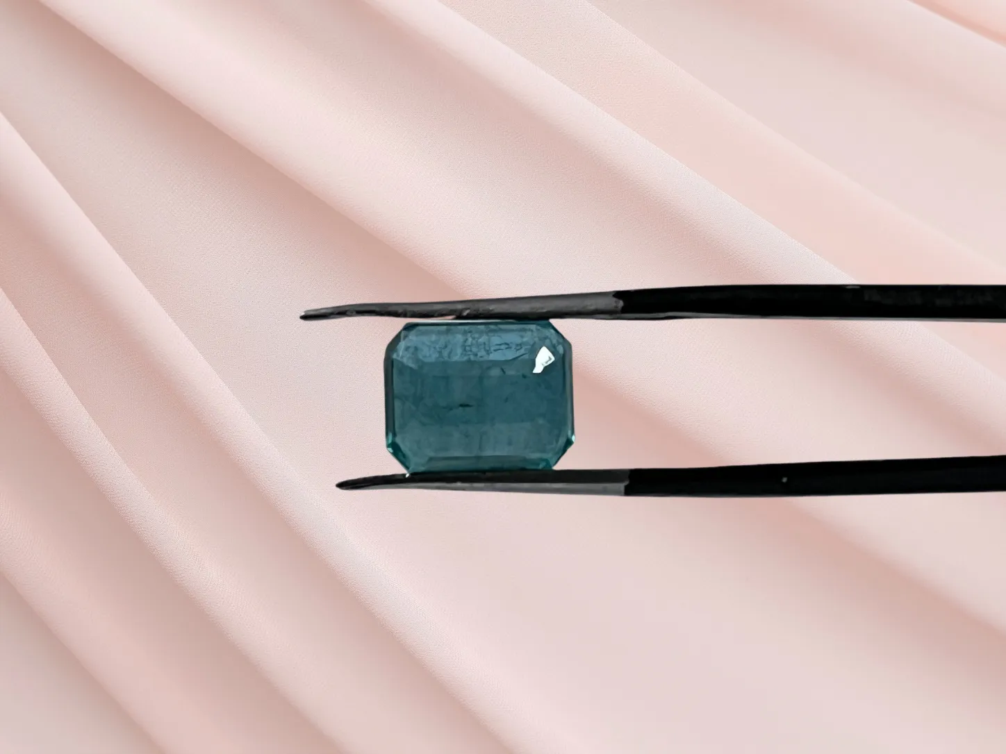 Natural Emerald 5.34 Cts - Image 2
