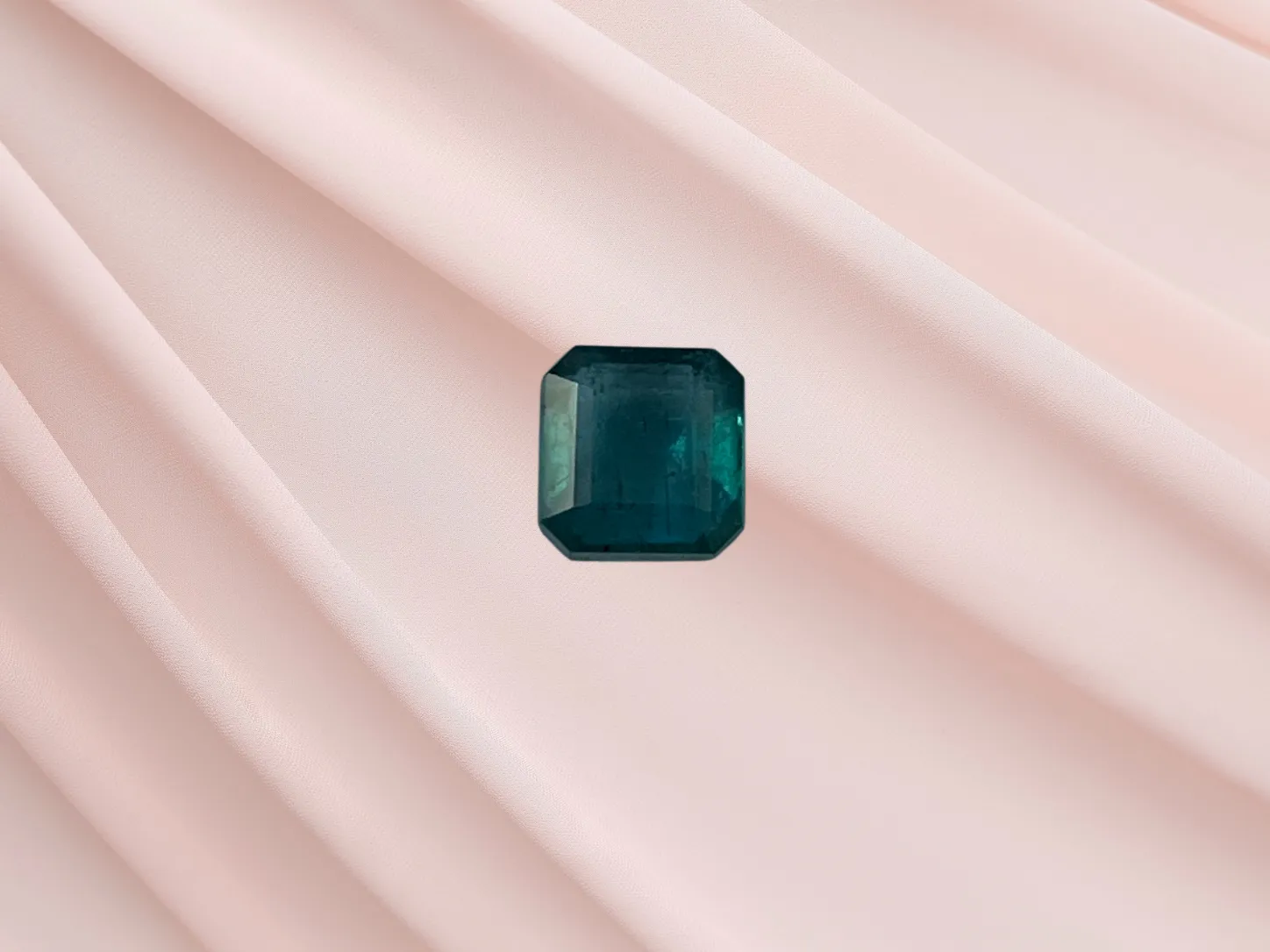 Natural Emerald 3.89 Cts